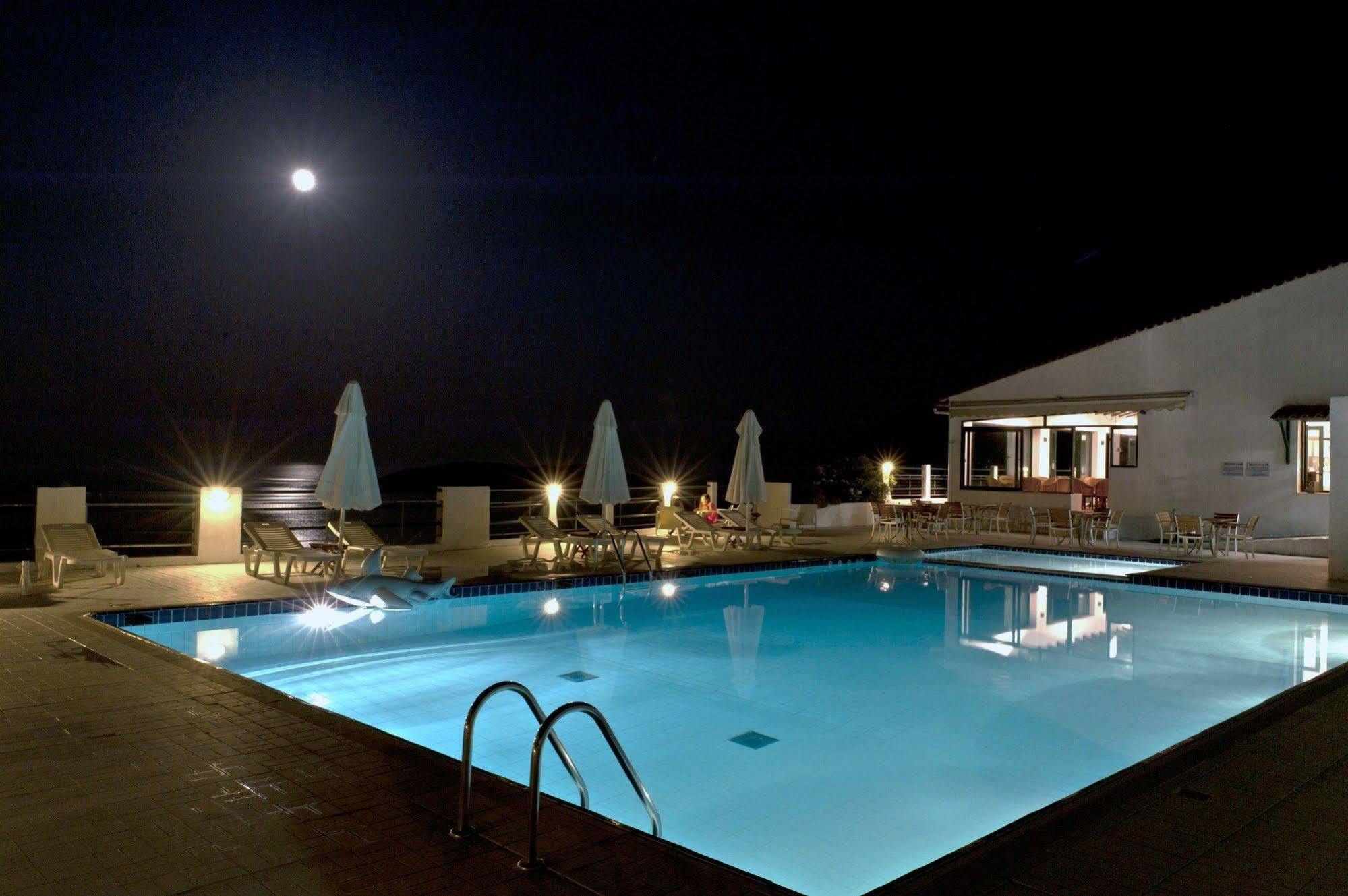 Skiathos Club Hotel & Suites Vasilias  Buitenkant foto